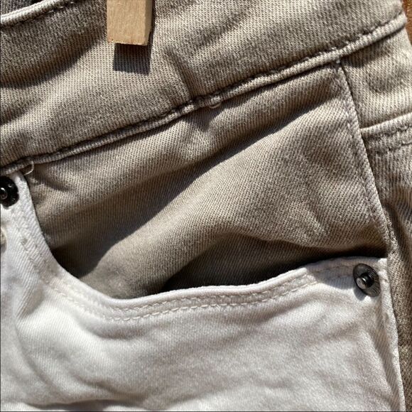 Genetic Bailey Colorblock Off White Beige Shorts in Hybrid 28 - Picture 9 of 11